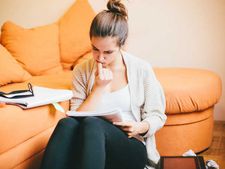 নখ খাওয়ার অভ্যাস থাকলে এখনই ছাড়ুন, না হলে কিন্তু... 