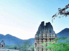 সাবধান: এই মন্দিরে ঢুকলেই কিন্তু পাথর হয়ে যাবেন!