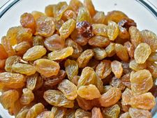 কিশমিশ খেতে মিস করবেন না যেন!