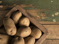 নিয়ম করে আলু খান তো?