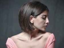 ৫০-এও ২৫-এর মতো ফর্সা-সুন্দর স্কিন টোন পেতে চান কি?