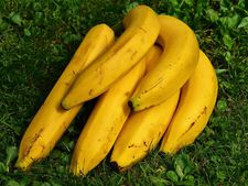 নিয়মিত কলা খেলে হার্টের কি হয় জানেন?