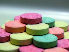 মুঠো মুঠো অ্যান্টাসিড খাচ্ছেন না তো?