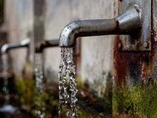 ভুলেও ট্যাপ ওয়াটার পান করবেন না যেন! না হলে কিন্তু...! 