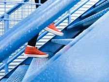 সিঁড়ি দিয়ে ওঠা-নামা করলে কি হতে পারে জানেন? 