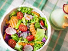 নিয়মিত সবুজ শাক-সবজি খাওয়া উচিত কেন জানেন? 