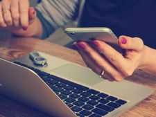 সারাদিন বসে কাজ করলে শরীরের কী কী ক্ষতি হয় জানা আছে?