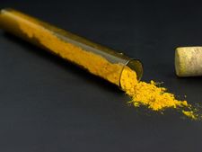 জানেন কি যন্ত্রণা কমাতে পেনকিলারের থেকেও দ্রুত কাজ করে হলুদ!