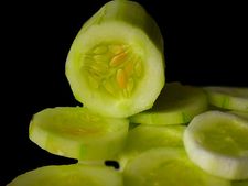 নিয়মিত শসা খেলে কী হতে পারে জানেন? 