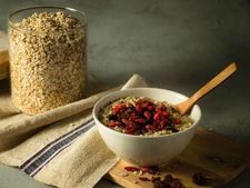 খালি পেটে কী কী খাবার খাওয়া যায় আর কী কী নয়? 