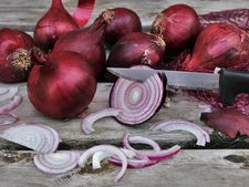নিয়মিত পেঁয়াজ খাওয়া কি আদৌ স্বাস্থ্যকর?