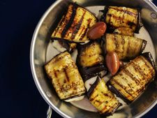 শেষ জীবনে যদি হাসপাতালে ঘুরে ঘুরে দিন কাটাতে না চান তাহলে বেগুন খেতে ভুলবেন না যেন!