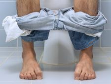 কনস্টিপেশনের মতো পেটের রোগকে দূরে রাখতে এই খাবারগুলি মোটেও খাওয়া চলবে না কিন্তু! 