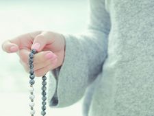 মনের সব ইচ্ছা পূরণ হোক এমনটা চান নাকি? তাহলে রাশি অনুসারে প্রতিদিন বিজ মন্ত্র পাঠ করতে ভুলবেন না!