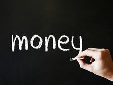 নাকে দড়ি দিয়ে খাটাচ্ছে এদিকে মাইনে বাড়ছে কয়েক পয়সা! তাহলে বন্ধু এই বাস্তু নিয়মগুলি মানতেই হবে!