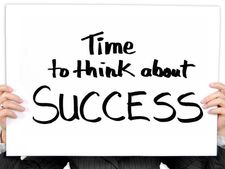 বসের মন জয় করে চটজলদি প্রমোশম পেতে চান নাকি? তাহলে ঝটপট জেনে ফেলুন তার রাশি! 