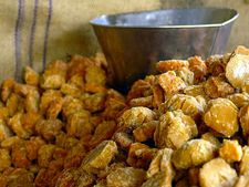 পুজোর সময়কার অত্যাচারের পর শরীরটাকে চাঙ্গা করে তুলতে হবে তো? তাই নিয়মিত খেতেই হবে এই খাবারটি...!