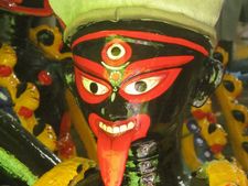 কালী পুজোর দিন এই শক্তিশালী মন্ত্রগুলি পাঠ করা উচিত কেন জানা আছে? 