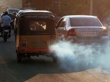 পরিবেশ দূষণের কারণে কমছে বুদ্ধি এবং মস্তিষ্কের ক্ষমতাও, বলছে স্টাডি! তাই তো এই খাবারগুলি খেতেই হবে!