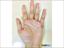 হস্তরেখা বিদ্যা : হাতের রেখাই বলে দেবে আপনার লভ ম্যারেজ নাকি অ্যারেঞ্জ ম্যারেজ হবে