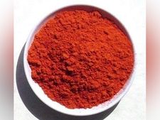 ব্রণ, ব়্যাশ নিরাময়ে ব্যবহার করুন লাল চন্দনের ফেস প্যাক!