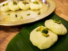 Durga Puja Special : এবারের পুজোয় মিষ্টিমুখ করুন পনির কালাকাঁদ দিয়ে, দেখুন তৈরির পদ্ধতি