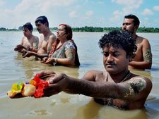 Mahalaya 2023: সুখ-সমৃদ্ধি লাভের জন্য মহালয়ায় এই কাজগুলি অবশ্যই করুন! 