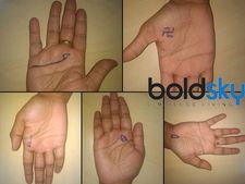 Palmistry : হাতের তালুতে এই চিহ্নগুলি থাকলে সেই ব্যক্তির জীবনে কখনও অর্থের অভাব হয় না!