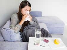 Omicron Symptoms : জ্বর, সর্দি-কাশিতে ভুগছেন? ওমিক্রনে আক্রান্ত নন তো? 