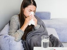 RT-PCR পরীক্ষাতেও ধরা পড়ছে না 'স্টেলথ ওমিক্রন'! এই ৬ উপসর্গ দেখা দিলেই সাবধান হোন