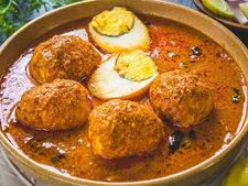 Dim Posto Recipe : পোস্ত দিয়ে নতুন রান্নার স্বাদ পেতে চান? বানিয়ে ফেলুন ডিম পোস্ত