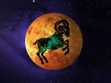 Shukra Gochar 2022 : শুক্র প্রবেশ করবে মেষ রাশিতে, সমস্যা বাড়তে চলেছে এই ৪ রাশির!