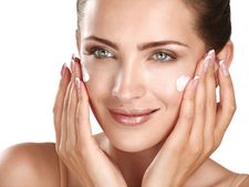 দোকান থেকে না কিনে এবার বাড়িতেই তৈরি করুন ময়েশ্চারাইজার, দেখে নিন পদ্ধতি