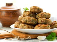 Crispy Bread Cutlet Recipe: মাছ-মাংস নয়, এবার পাউরুটি দিয়ে বানিয়ে ফেলুন কাটলেট