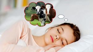 Cow Dream Meaning: ঘন ঘন গরুর স্বপ্ন দেখছেন? প্রচুর ধন-সম্পদের অধিকারী হতে চলেছেন আপনি!