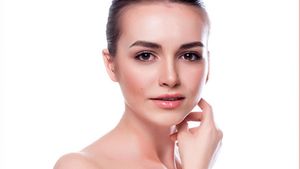 ত্বকের যত্নে ব্যবহার করুন কাঁচা আদা, ব্রণ ও দাগছোপ দূর হবে নিমেষেই!