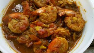 পটল চিংড়ি রান্না করুন এই ভাবে, চেটেপুটে খাবে বাড়ির বাচ্চা থেকে বুড়ো!