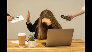 Chanakya Niti: লজ্জা না করেই করুন এই ৪ কাজ, না হলে সারা জীবন পস্তাতে হবে!