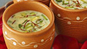 Holi 2023: এই ব্যক্তিদের ঠান্ডাই খাওয়া খুবই বিপজ্জনক! জানুন কাদের খাওয়া উচিত নয় 