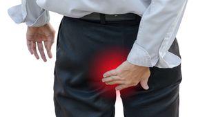 পাইলসের সমস্যায় ভুগছেন? জেনে নিন এই সমস্যার ঘরোয়া প্রতিকার!