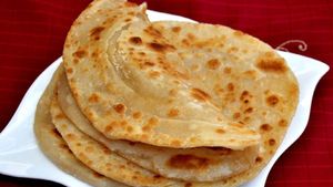 মোতিচুর লাড্ডু দিয়েই বানিয়ে ফেলুন সুস্বাদু পরোটা, দেখে নিন রেসিপি