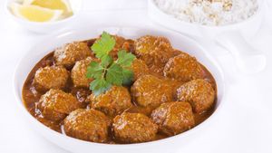 Poila Baisakh Special Recipe: পয়লা বৈশাখে জমিয়ে খান মোচার কোপ্তা কারি, দেখুন রেসিপি