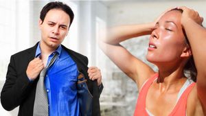 প্রবল গরমে ঘেমে-নেয়ে অস্থির? রইল রেহাই পাওয়ার টিপস