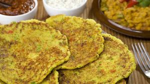 কম খরচে সুস্বাদু ও স্বাস্থ্যকর খাবার, বানিয়ে ফেলুন মুগ ডালের চিল্লা