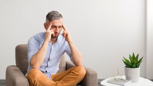 শুধু মেয়েরাই নয়, পুরুষদের জীবনেও আসে ‘মেনোপজ’! 