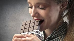 World Chocolate Day: ওজন কমানো থেকে রক্তচাপ নিয়ন্ত্রণ, এক টুকরো চকোলেটই যথেষ্ট!