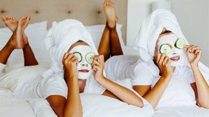 Monsoon Skin Care: বর্ষায় উপচে পড়বে মুখের জেল্লা, ঘরোয়া উপায়ে ত্বকের যত্ন নিন!