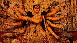 Durga Puja 2023: দুর্গা পুজোয় ঘরে আনুন এই ৬ জিনিস, দেবীর আশীর্বাদে ফিরবে সৌভাগ্য!