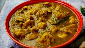 মুরগির কষা কিংবা ঝোল নয়, রেঁধে ফেলুন সুস্বাদু মুর্গ কাসুন্দি!