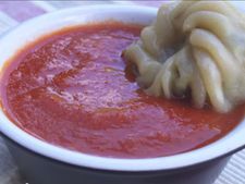 મોમોઝની સાથે બનાવો તીખી લાલ મરચાંની ચટણી